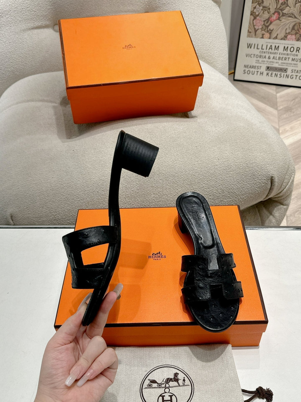 HERMES 0ASIS SANDAL BLACK CALFSKIN SPECIAL