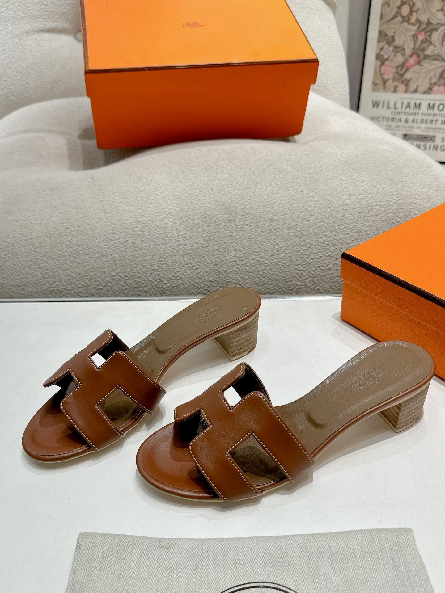 HERMES 0ASIS SANDAL SEPIA CALFSKIN CLASSIC