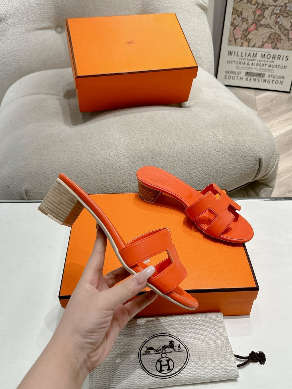 HERMES 0ASIS SANDAL BRIGHT ORANGE CALFSKIN CLASSIC