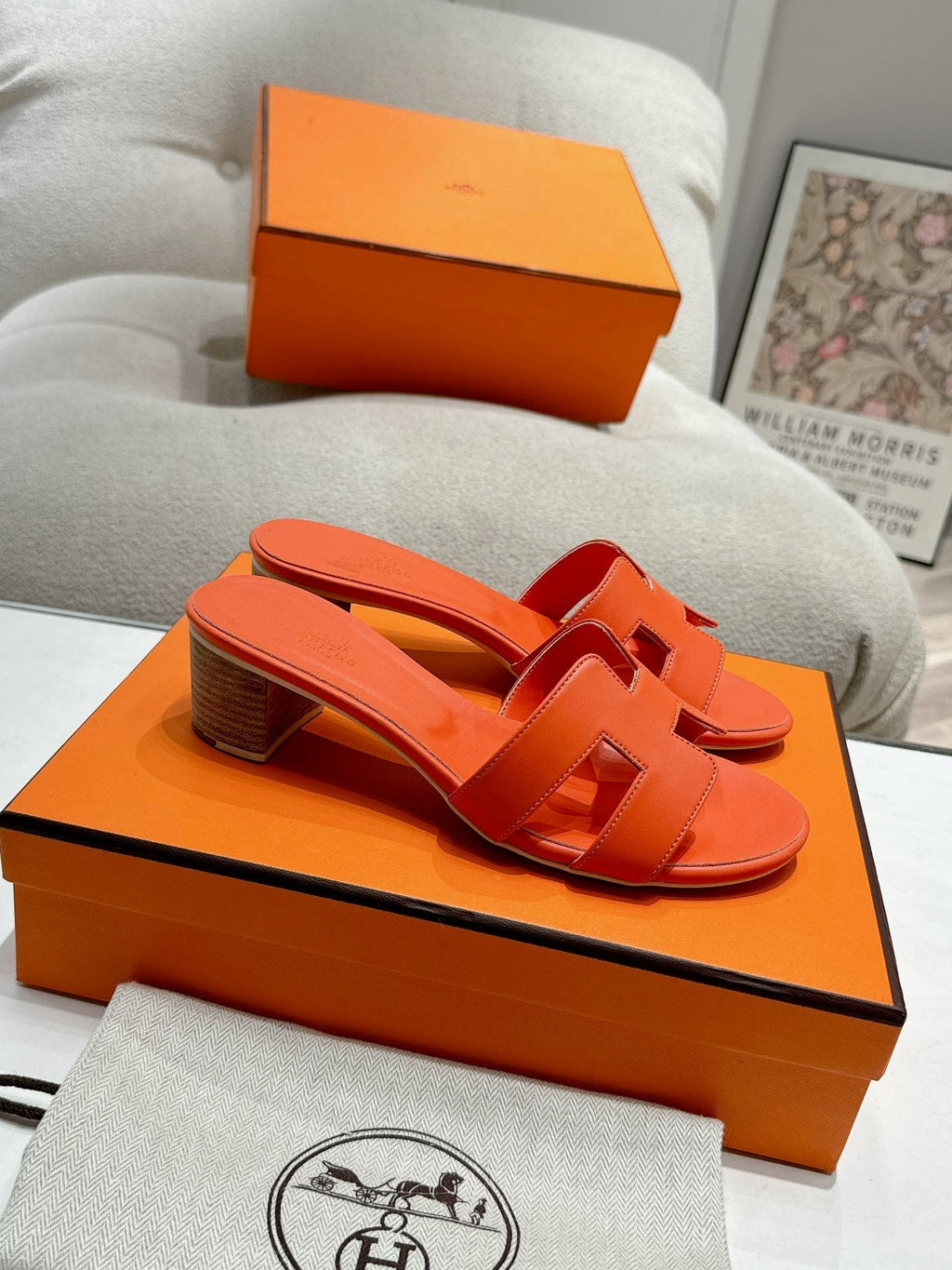 HERMES 0ASIS SANDAL BRIGHT ORANGE CALFSKIN CLASSIC