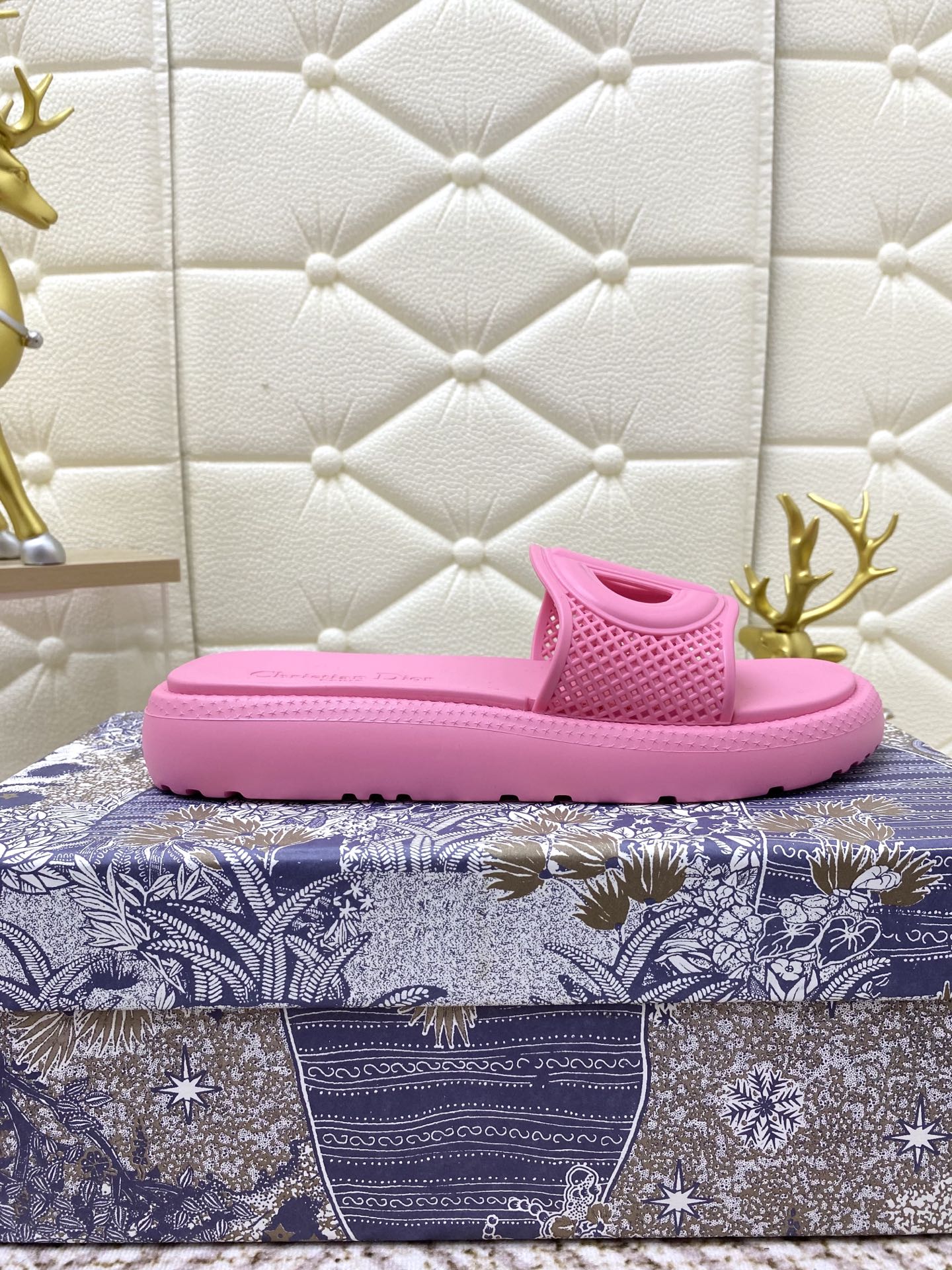 DIOR FLAT SLIDES 25S IN PINK TPU