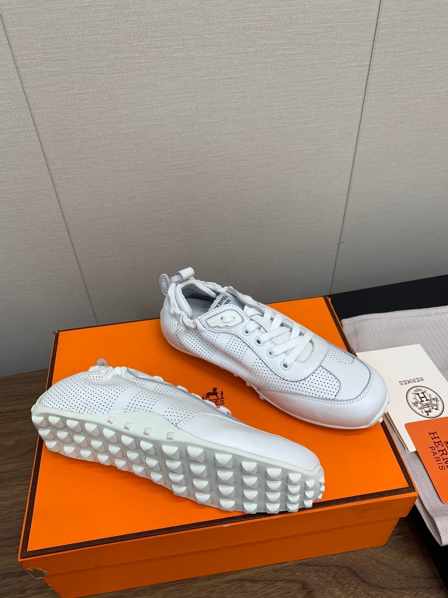 HERMES SKATEBOARD SHOES LIGHT GRAY CALFSKIN