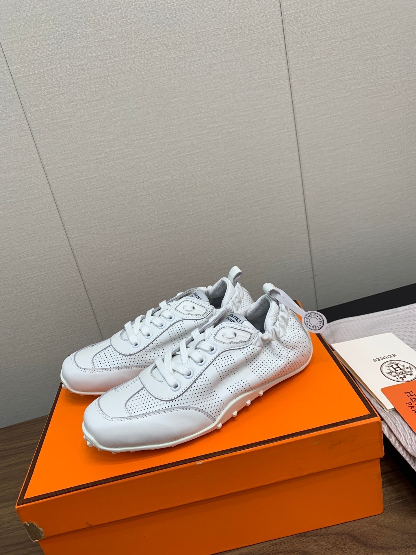 HERMES SKATEBOARD SHOES LIGHT GRAY CALFSKIN