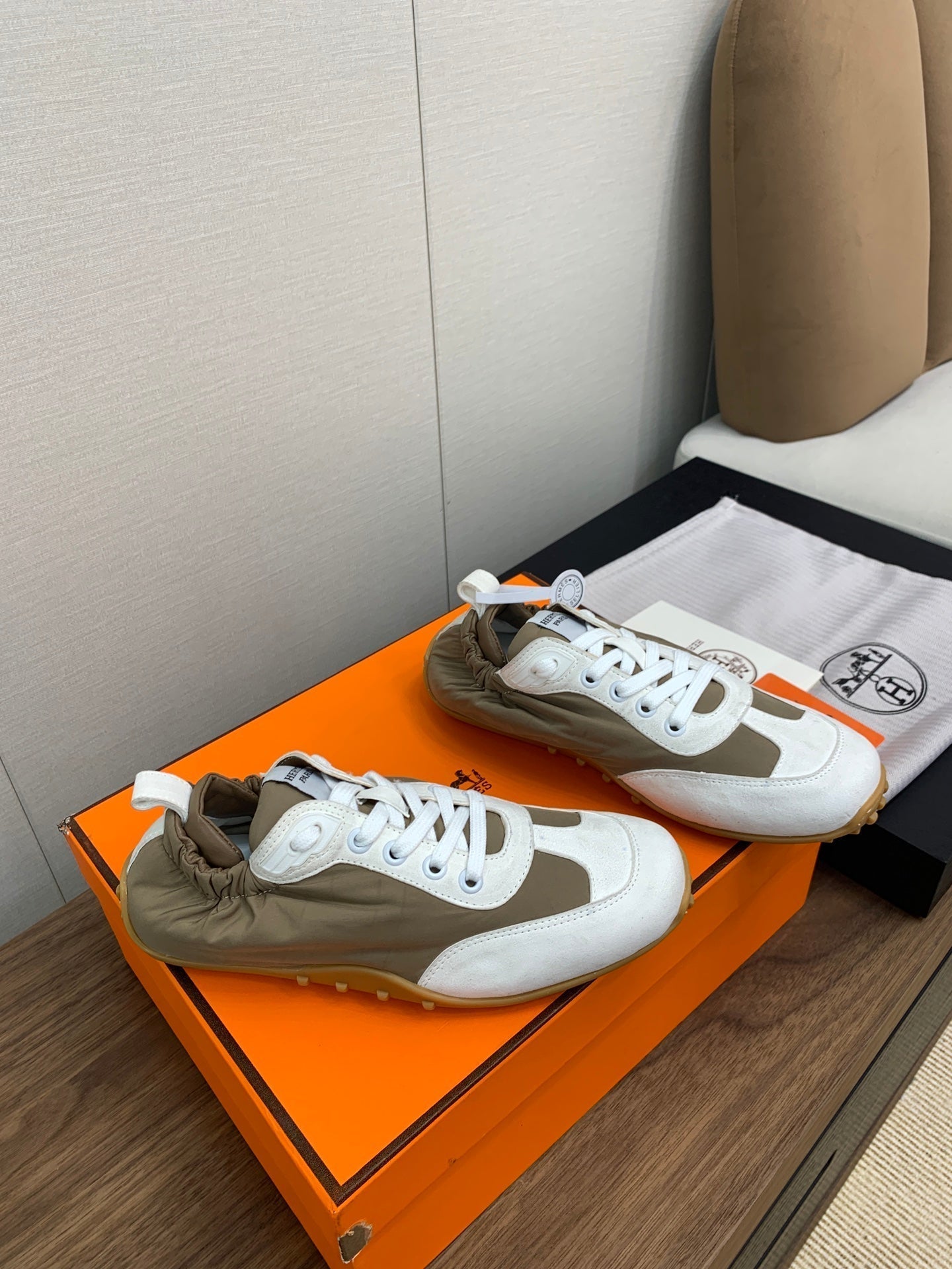 HERMES SKATEBOARD SHOES LIGHT GRAY MIX PEANUT CALFSKIN