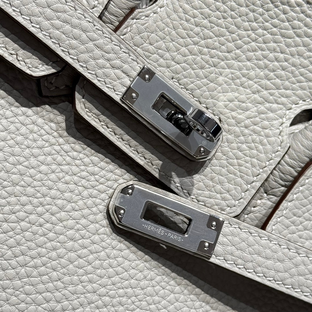 HERMES BIRKIN 25CM IN CREAM TOGO LEATHER SILVER HARDWARE
