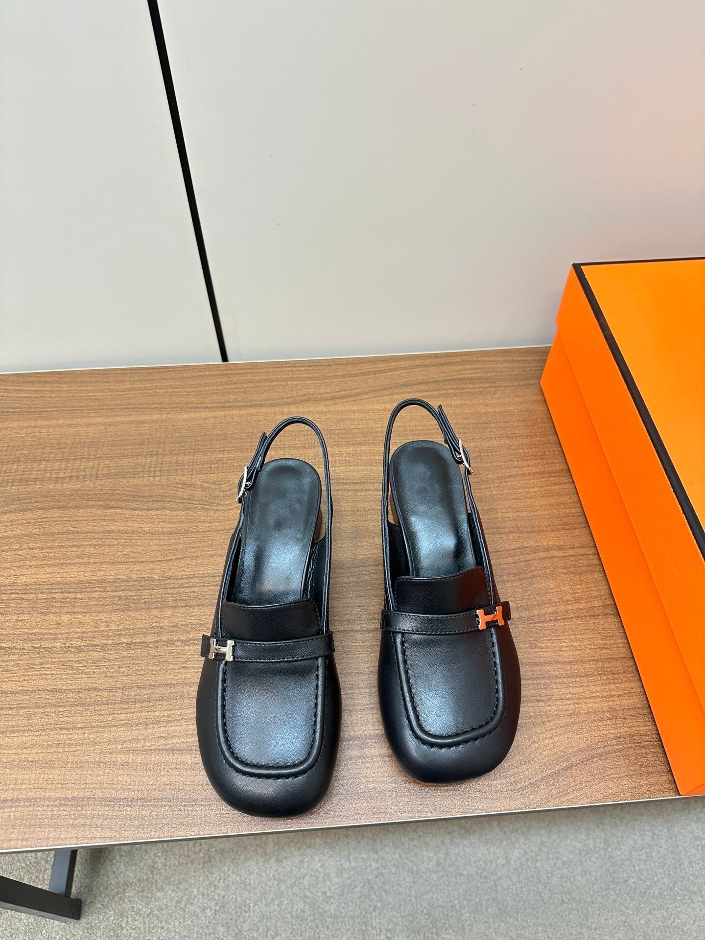 HERMES Infinie 50 pump black