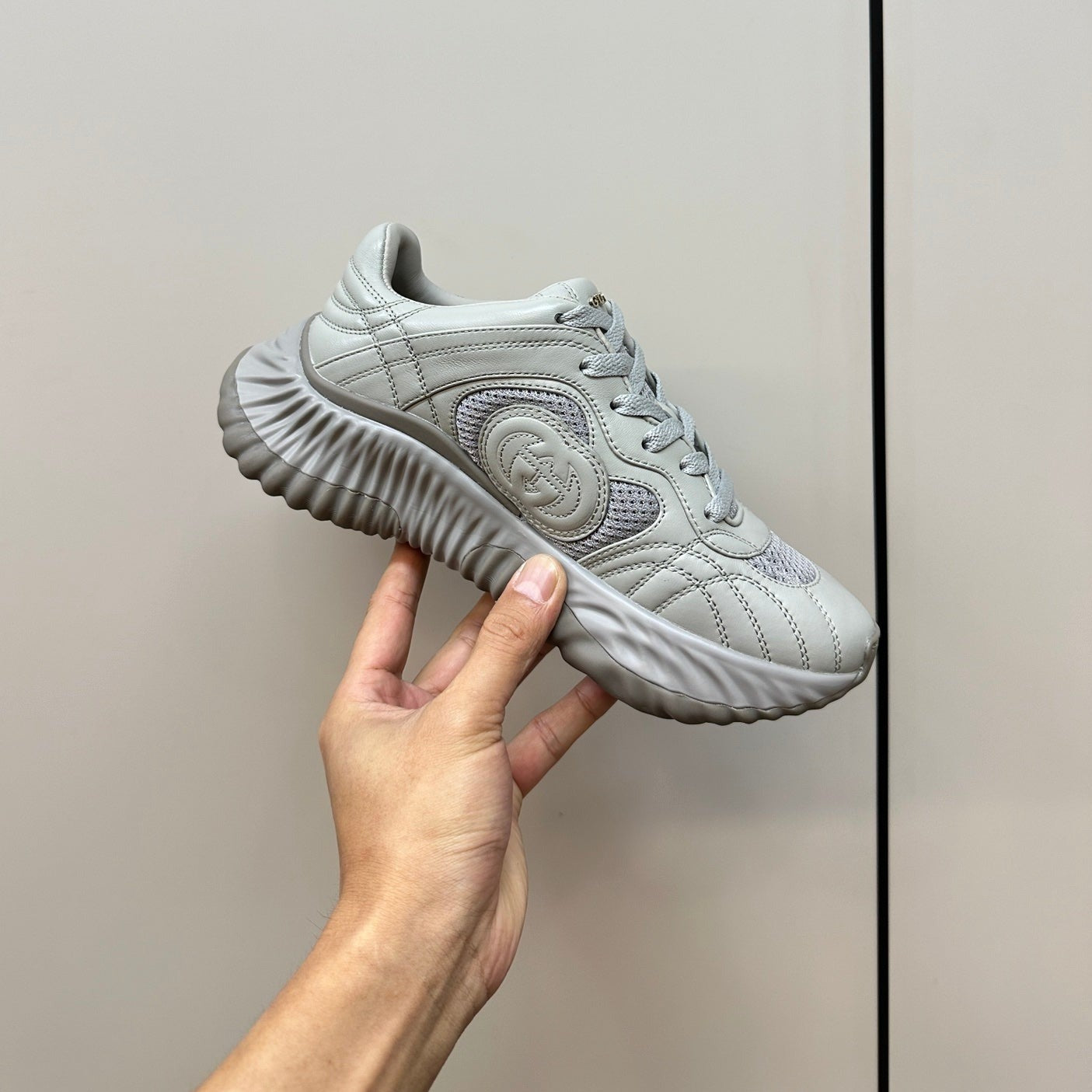 GUCCI Ripple Leather Sneakers White Pearl