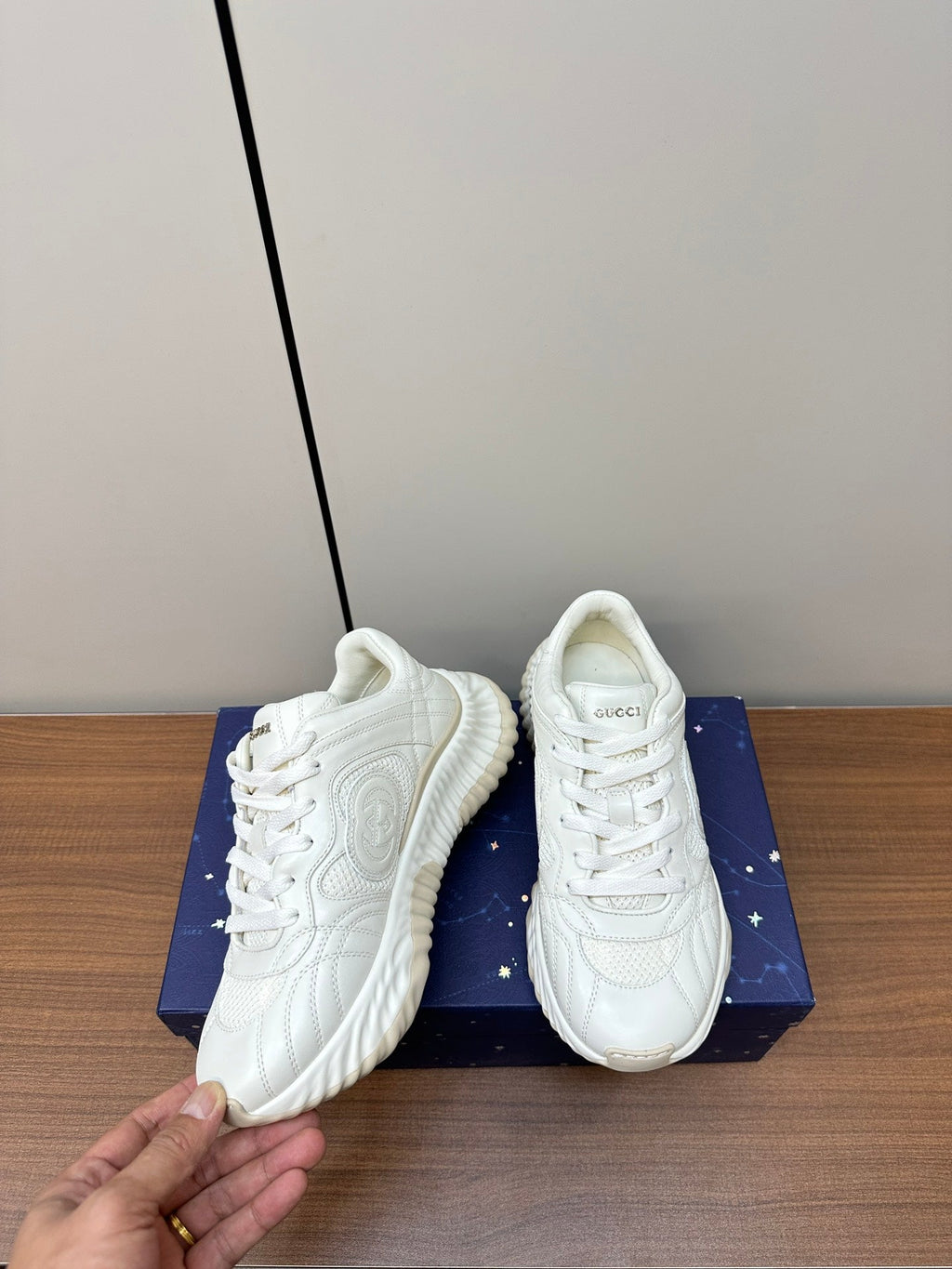 GUCCI Ripple Leather Sneakers White