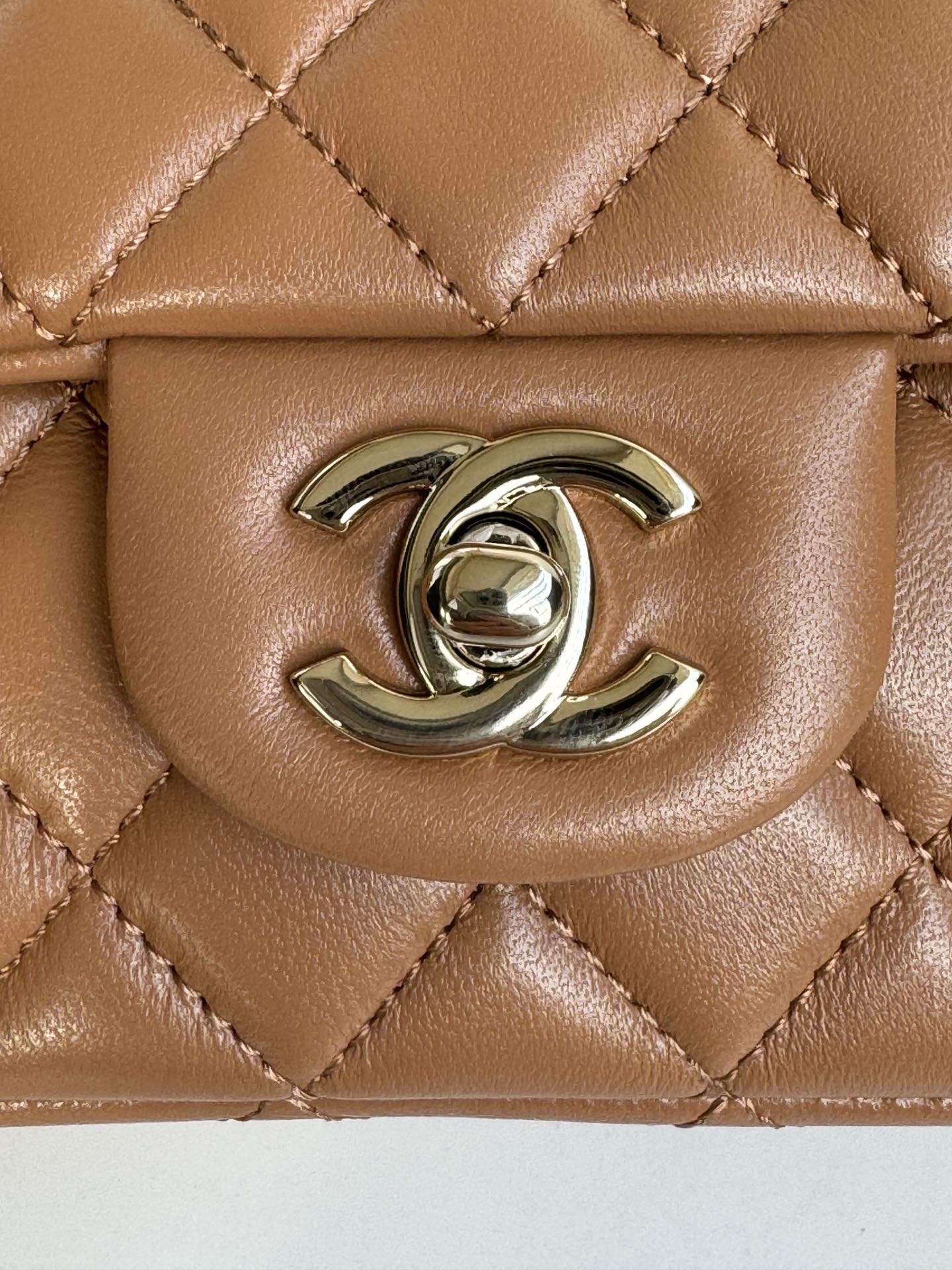 CHANEL FLAP BAG 20 IN BRONZE BROWN LAMBSKIN WITH HANDLE- NEW