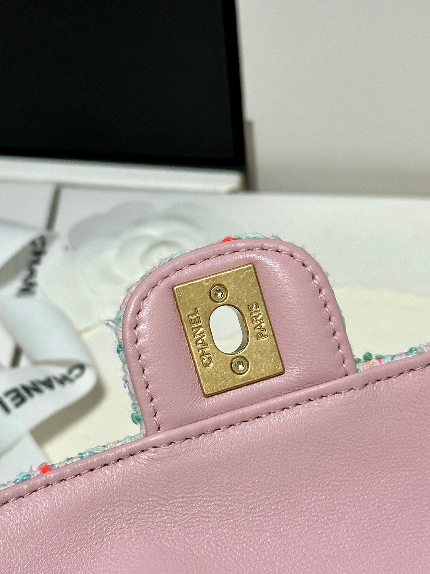 CHANEL MINI 21 FLAP BAG IN LIGHT PINK MIX COLORFUL WOOL TWEED