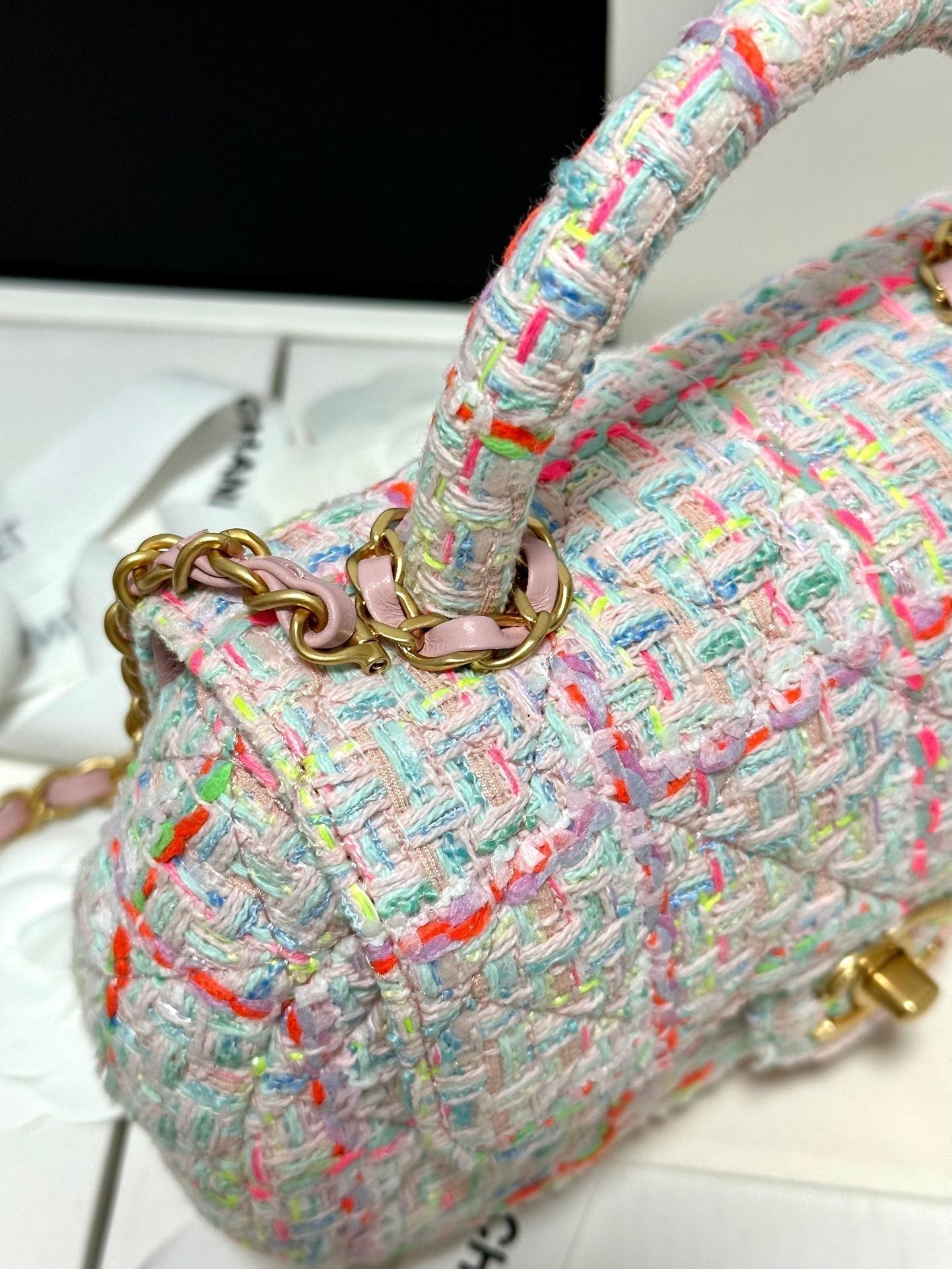 CHANEL MINI 21 FLAP BAG IN LIGHT PINK MIX COLORFUL WOOL TWEED