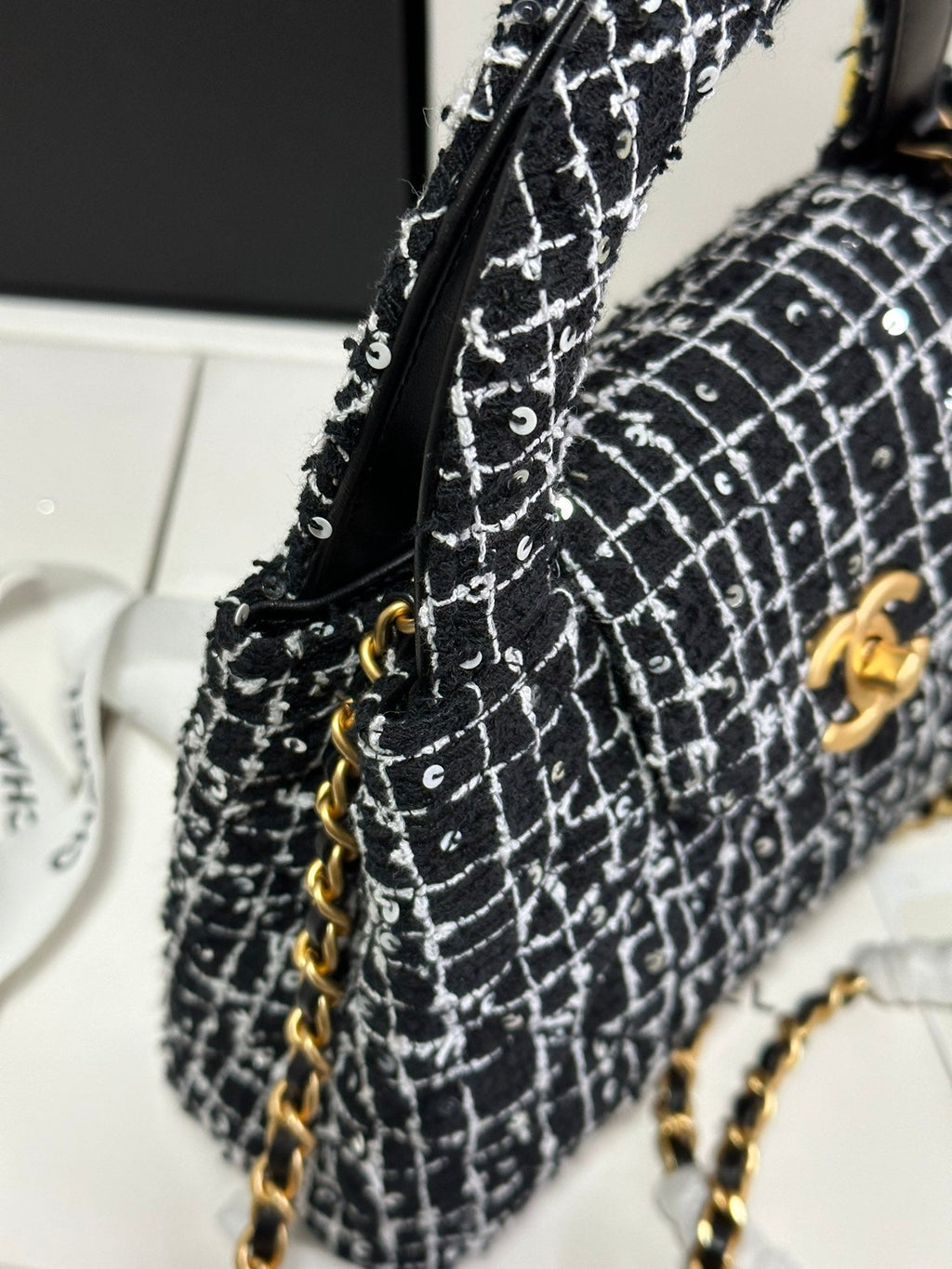 CHANEL KELLY SHOPPING BAG 19 IN BLACK MIX WHITE TWEED GOLD HARDWARE