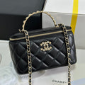 CHANEL VANITY CASE 18 IN BLACK CALFSKIN GOLD HARDWARE
