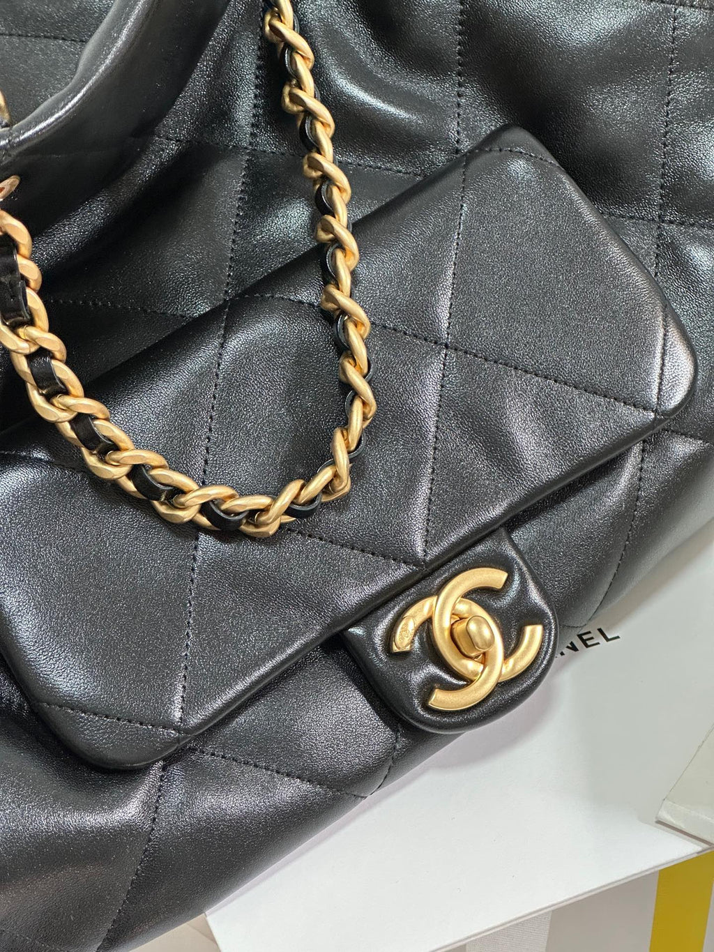 CHANEL MAXI SHOPPING BAG 36 IN BLACK LAMBSKIN GOLD METALLIC
