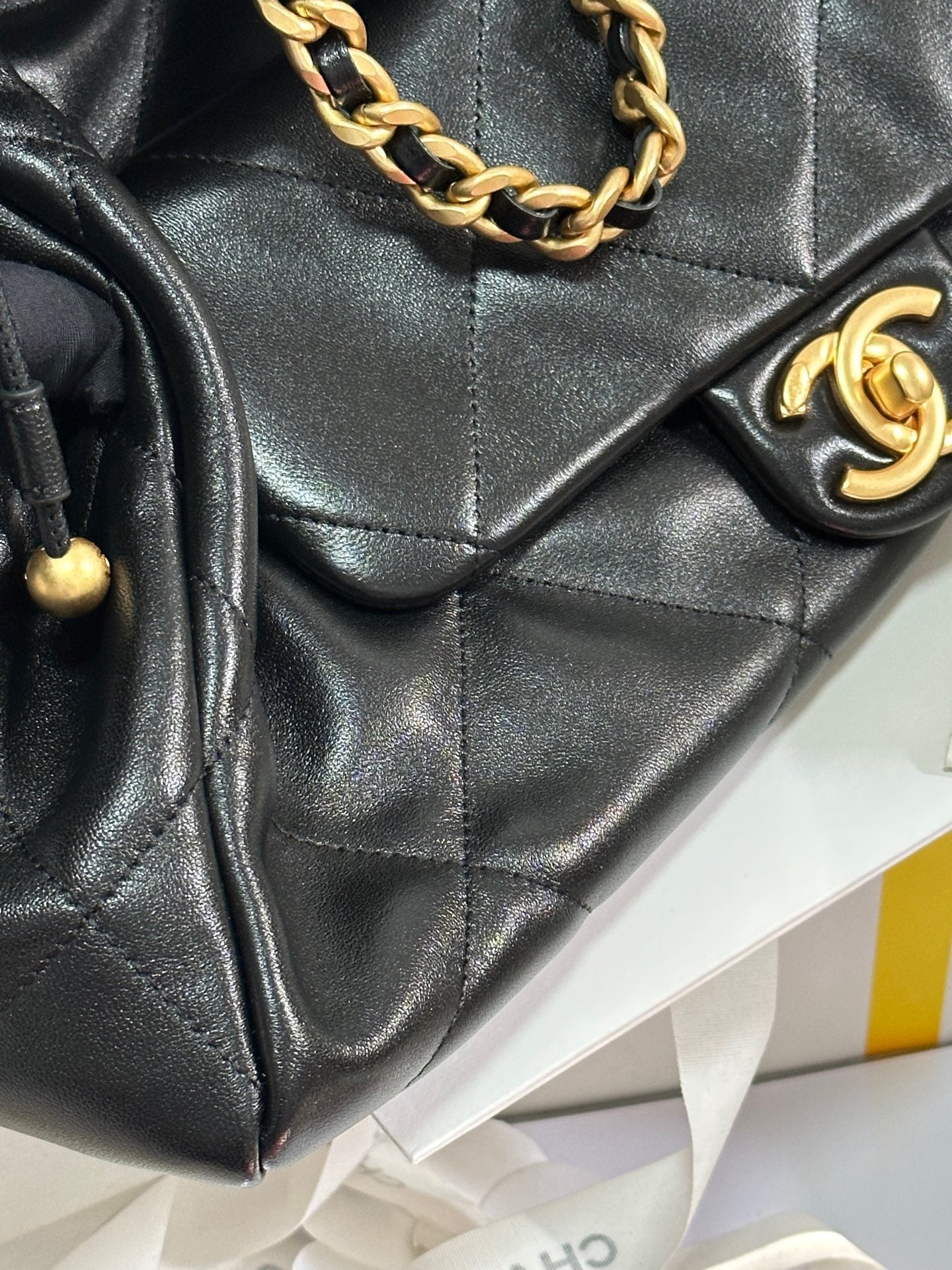 CHANEL MAXI SHOPPING BAG 36 IN BLACK LAMBSKIN GOLD METALLIC
