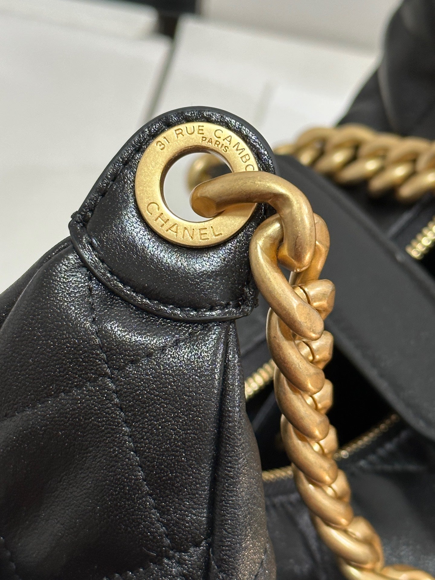 CHANEL QUILTED HOBO CARGO BAG 31 IN BLACK CALFSKIN GOLD CHAIN