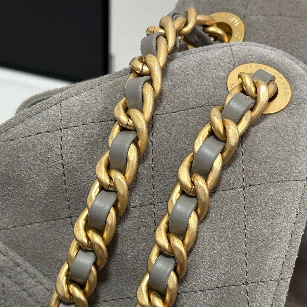 CHANEL 25 HANDBAG 30 IN NATURAL GREY SUEDE GOLD HARDWARE