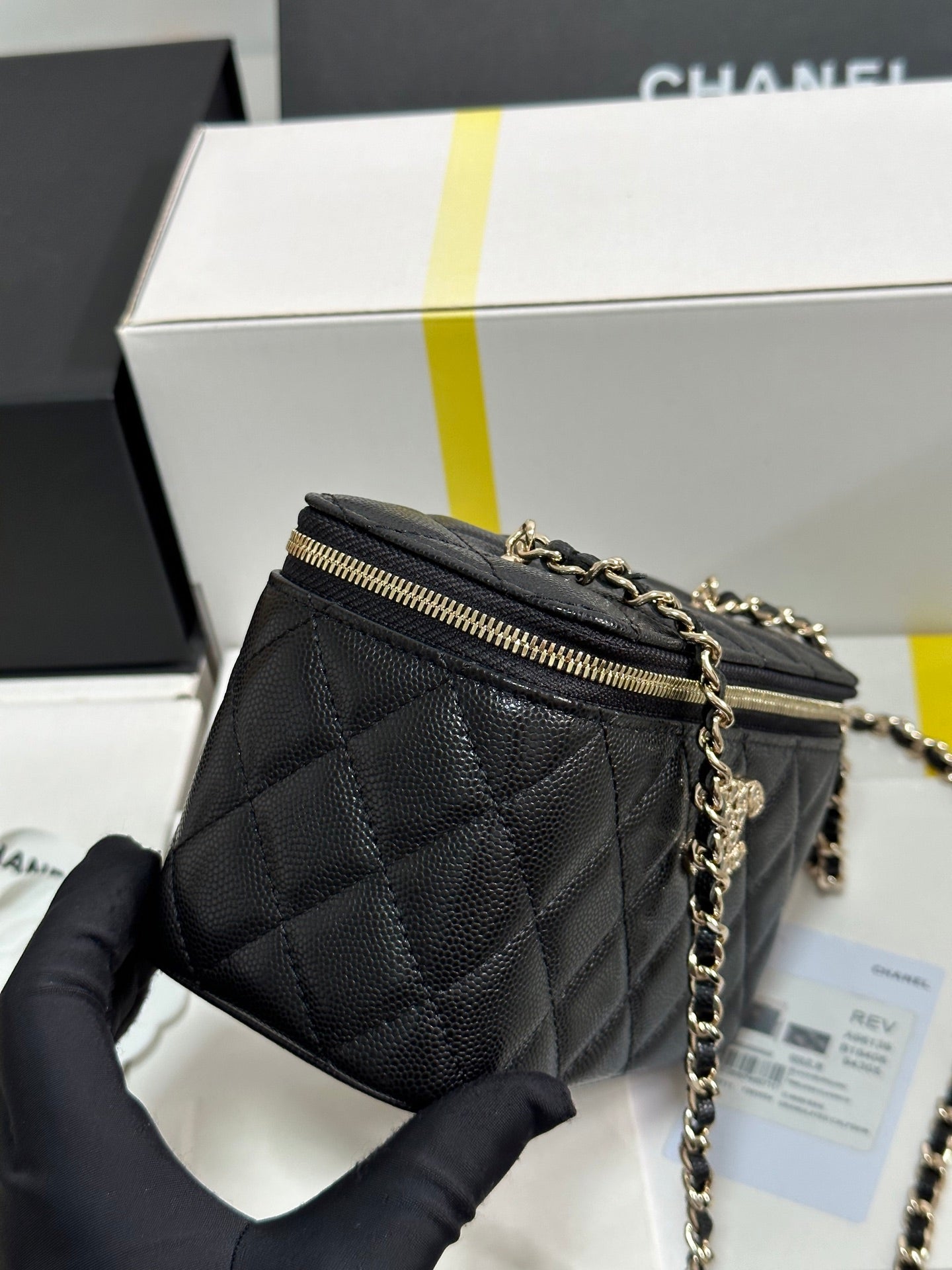 CHANEL VANITY CASE 17 CRYSTAL STUDDED LOGO IN BLACK CALFSKIN GOLD HARDWARE