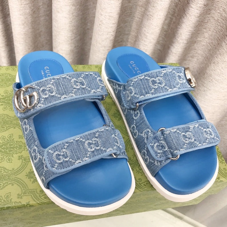 GUCCI Rubber Sole Logo Sandals Blue Caro