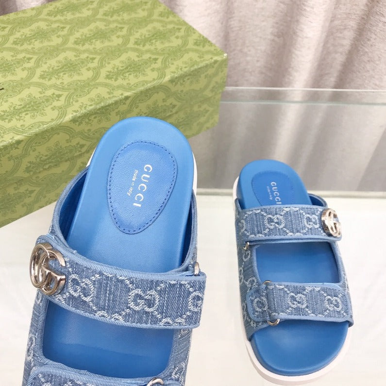 GUCCI Rubber Sole Logo Sandals Blue Caro