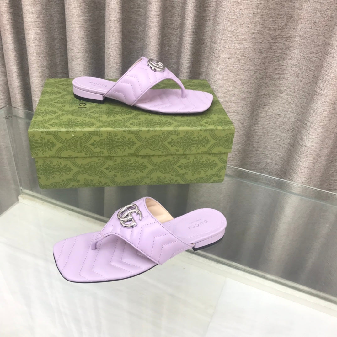 GUCCI marmont logo - embellished mattelasse leather sandal in purple