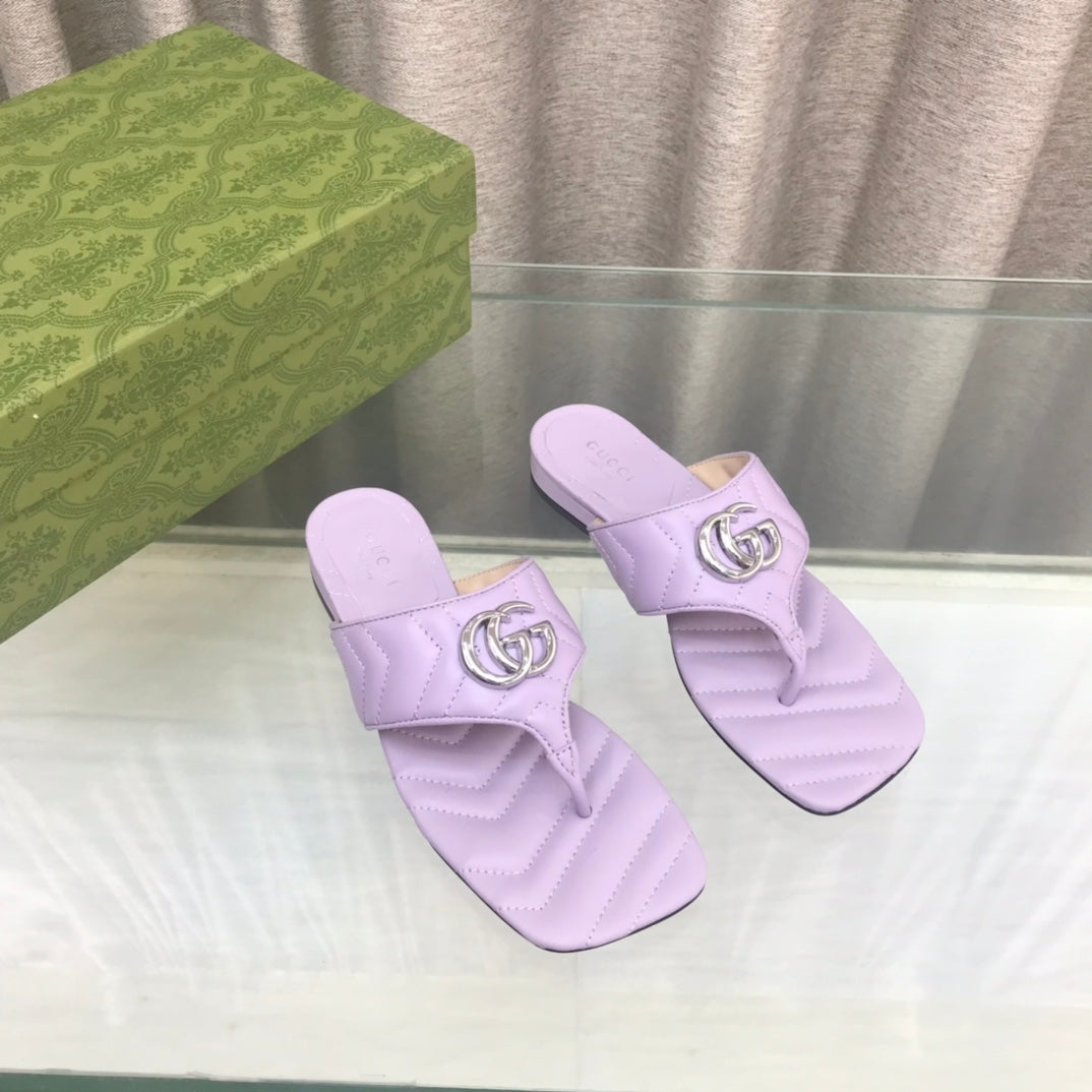 GUCCI marmont logo - embellished mattelasse leather sandal in purple