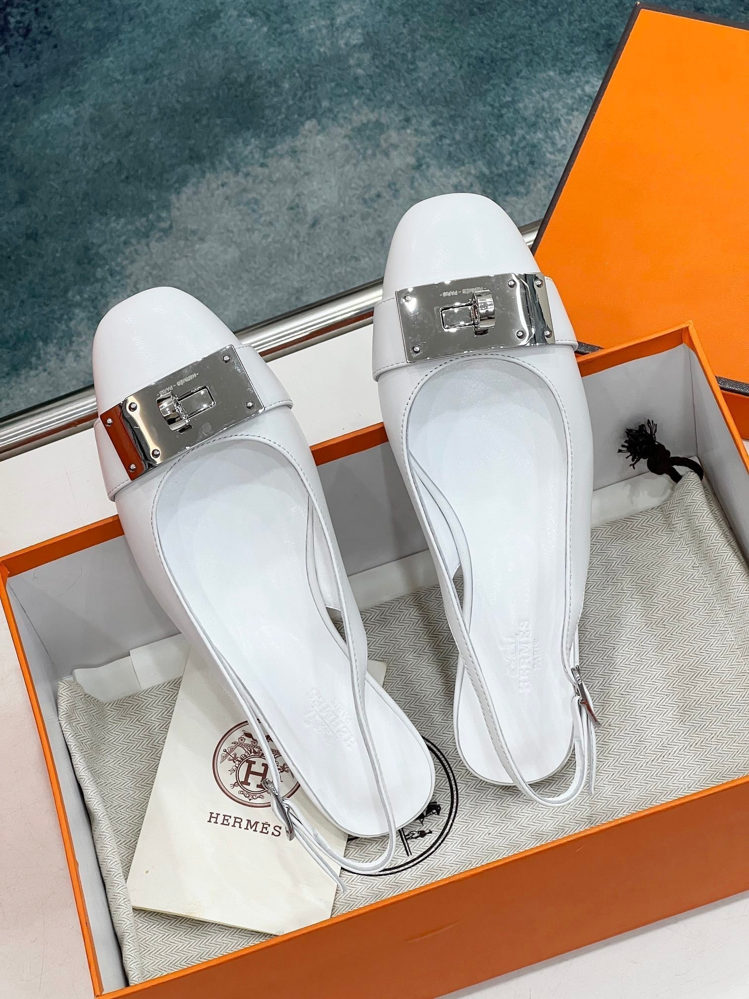 HERMES INNOCENTE SLINGBACK WHITE CALFSKIN