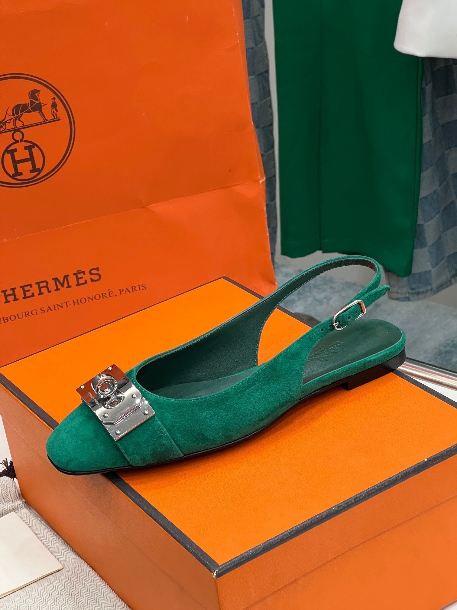 HERMES INNOCENTE SLINGBACK CASTLETON GREEN SUEDE