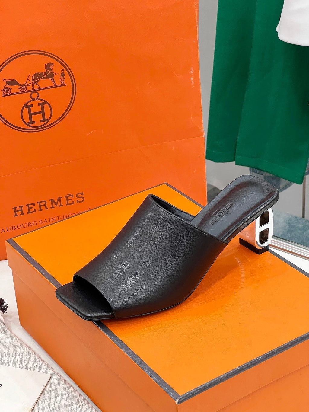 HERMES ICONIQUE 60 SANDAL IN BLACK CALFSKIN