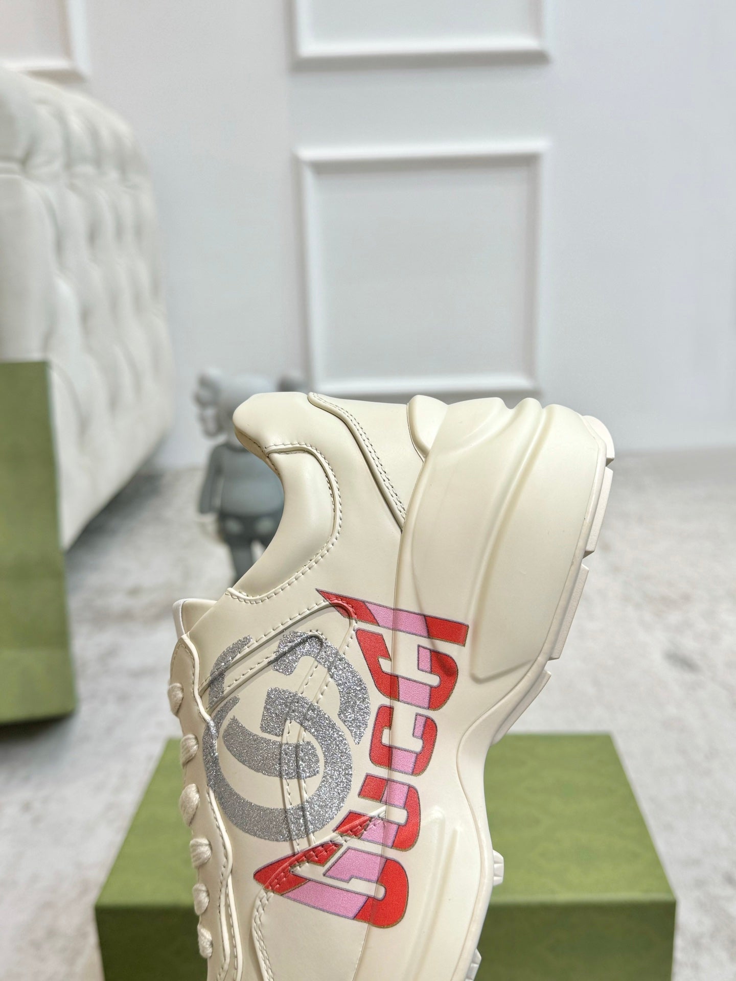 GUCCI RHYTON TRAINER WHITE LAMBSKIN WITH H LETTER