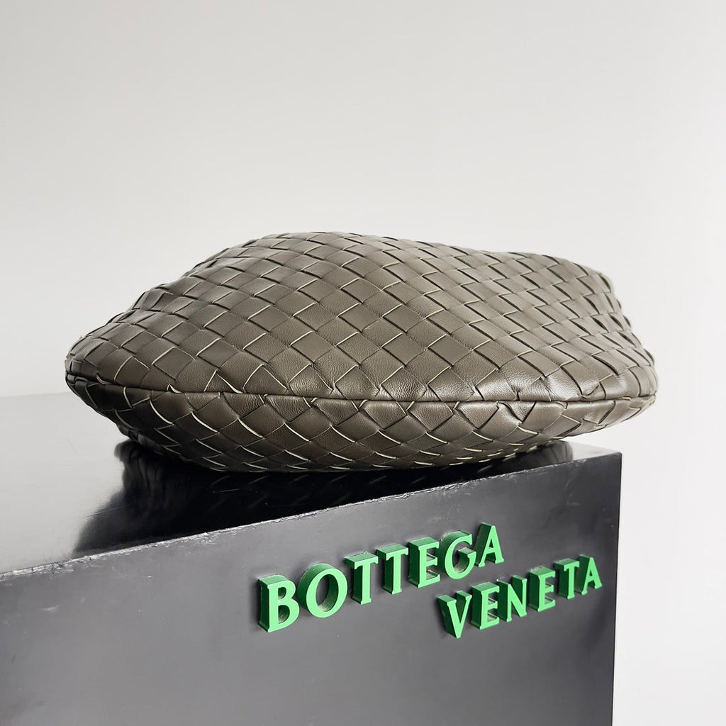 BOTTEGA VENETA SMALL JODIE 36 IN KAKI LAMBSKIN