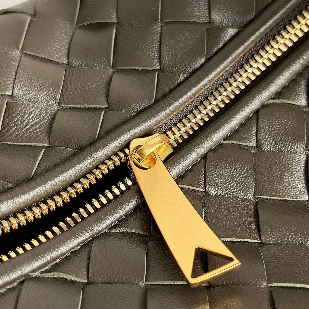 BOTTEGA VENETA SMALL JODIE 36 IN KAKI LAMBSKIN