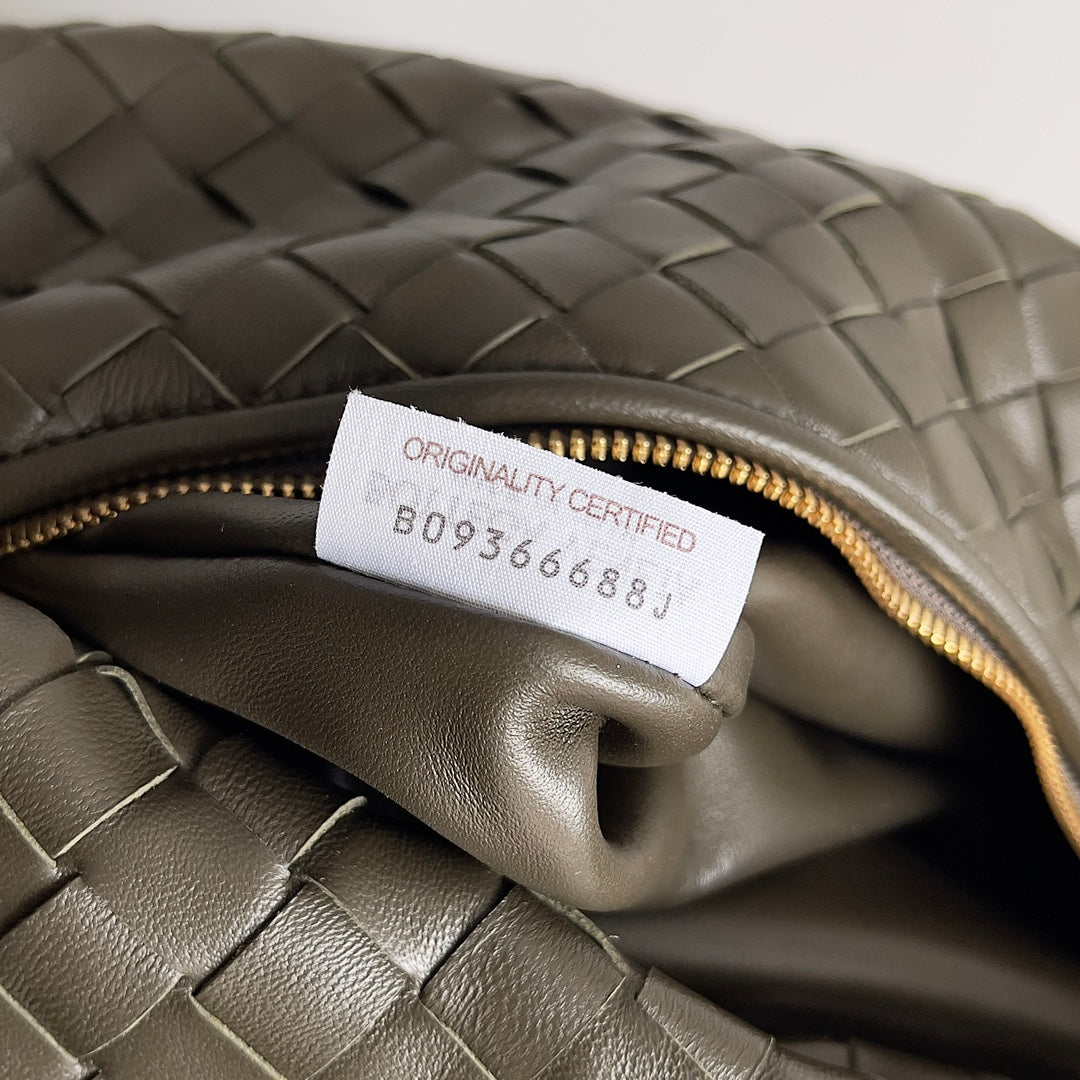 BOTTEGA VENETA SMALL JODIE 36 IN KAKI LAMBSKIN