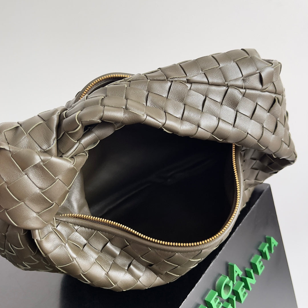 BOTTEGA VENETA SMALL JODIE 36 IN KAKI LAMBSKIN