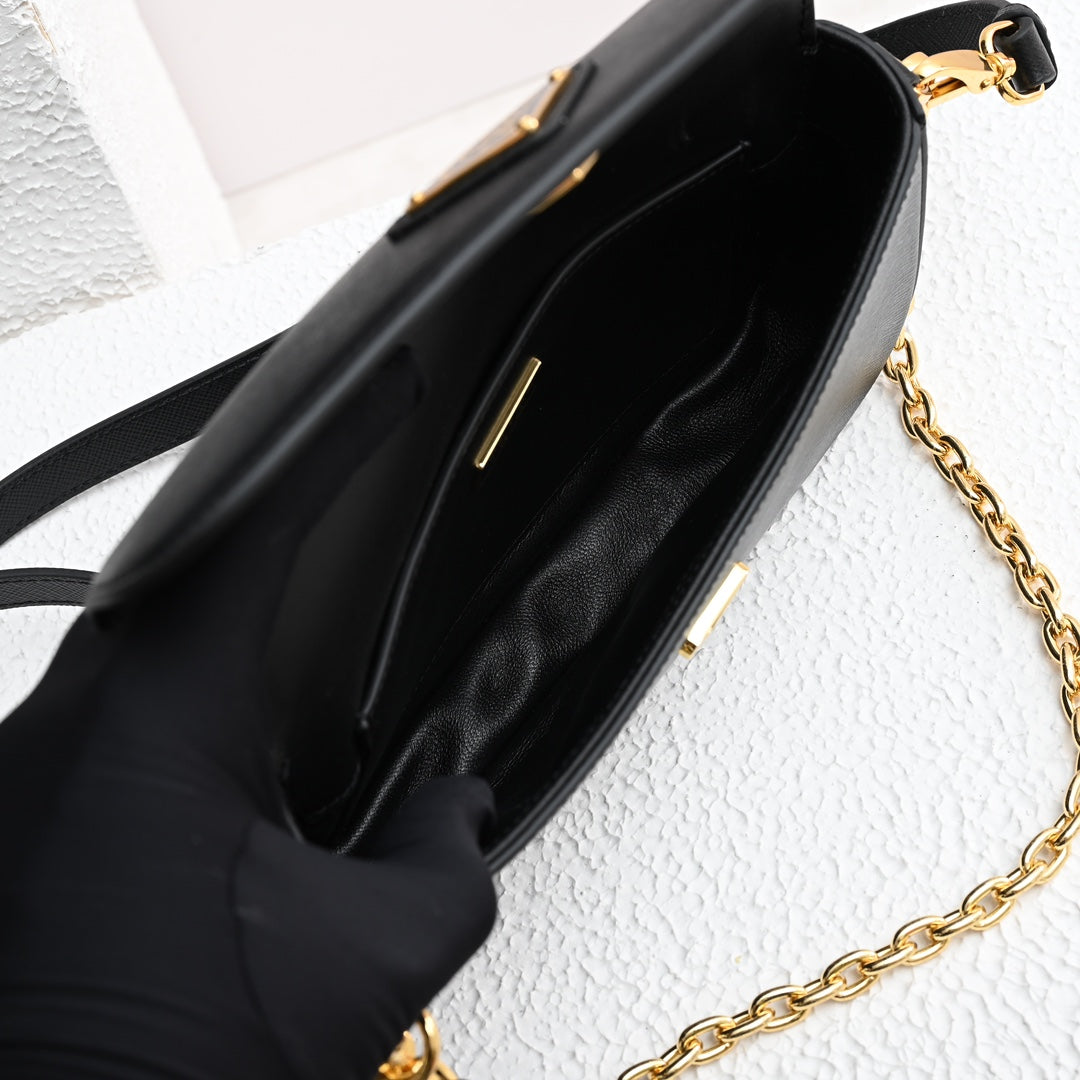 PRADA MINI FLAP BAG 20 IN BLACK SAFFIANO LEATHER GOLD HARDWARE
