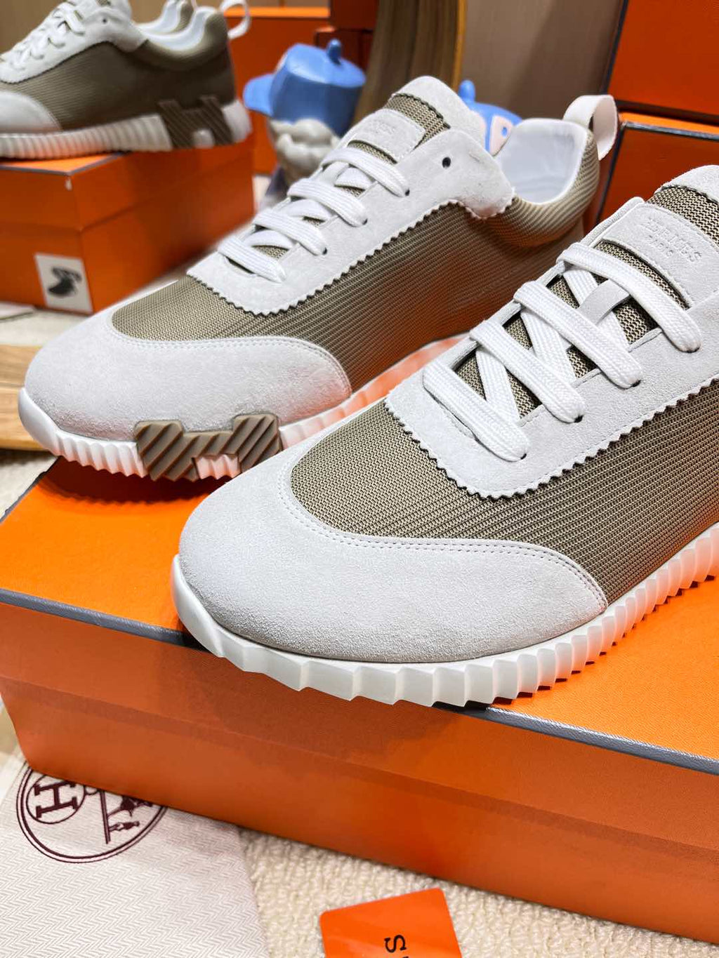 HERMES BOUNCING SNEAKER IN PALE GRAY SUEDE AND WOOD BROWN KNIT