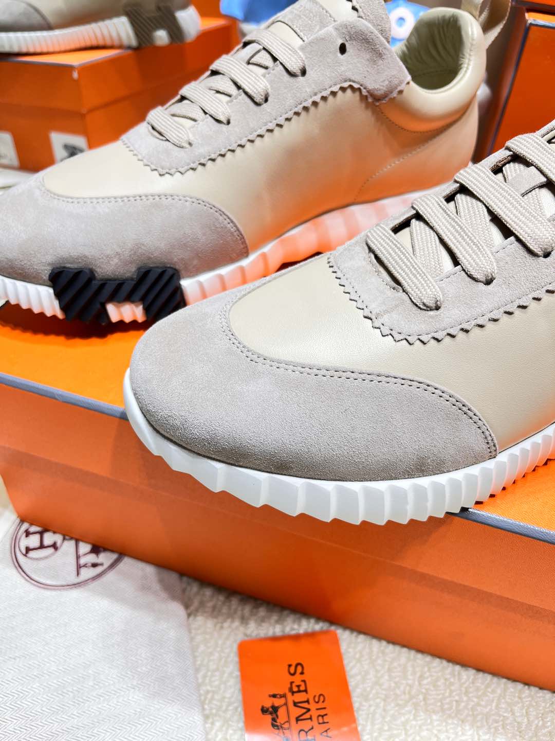 HERMES BOUNCING SNEAKER IN PALE GRAY SUEDE AND CALFSKIN