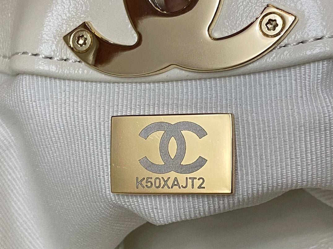 CHANEL MINI 23 SHOPPING BAG IN WHITE CALFSKIN