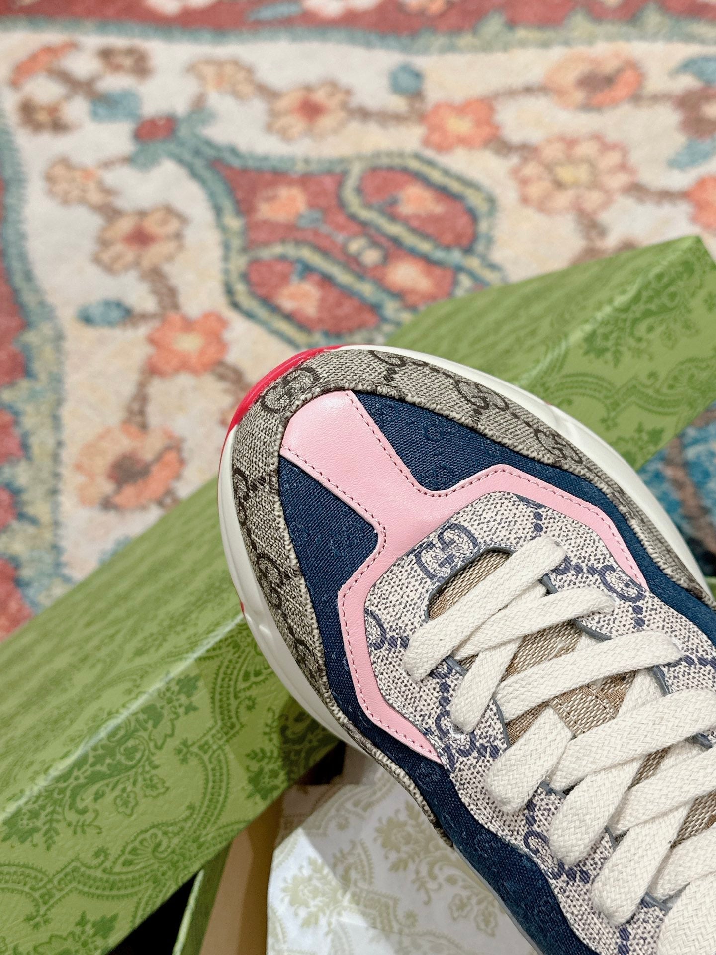 GUCCI RHYTON TRAINER LIGHT BROWN AND PINK CALFSKIN