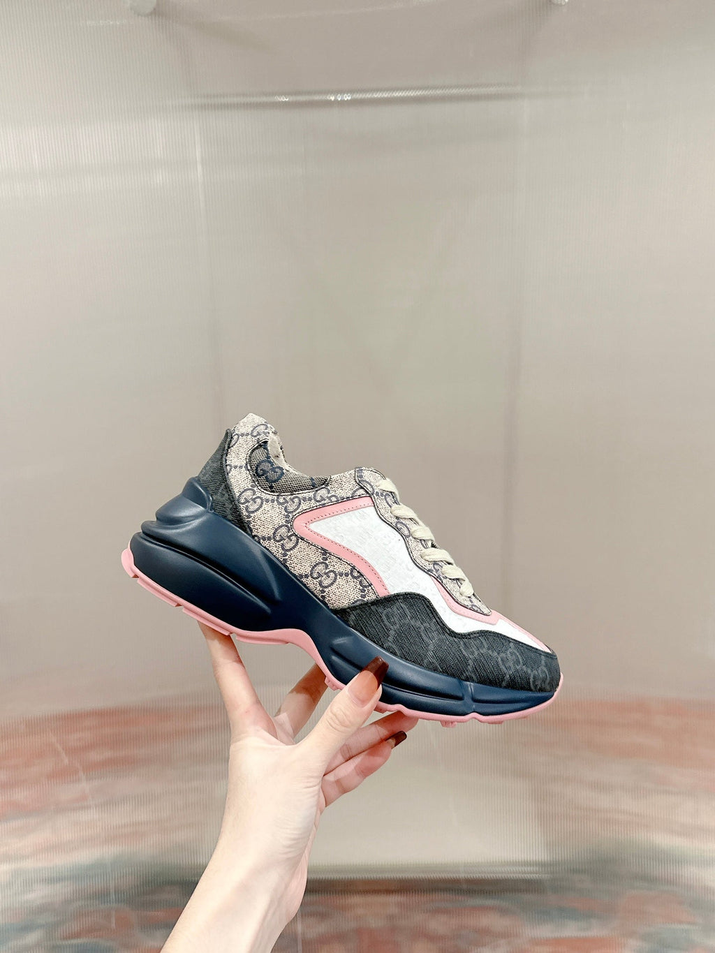 GUCCI RHYTON TRAINER CHARCOAL AND WHITE CALFSKIN