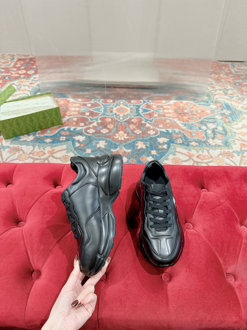 GUCCI RHYTON TRAINER BLACK CALFSKIN WITH WHITE LOGO