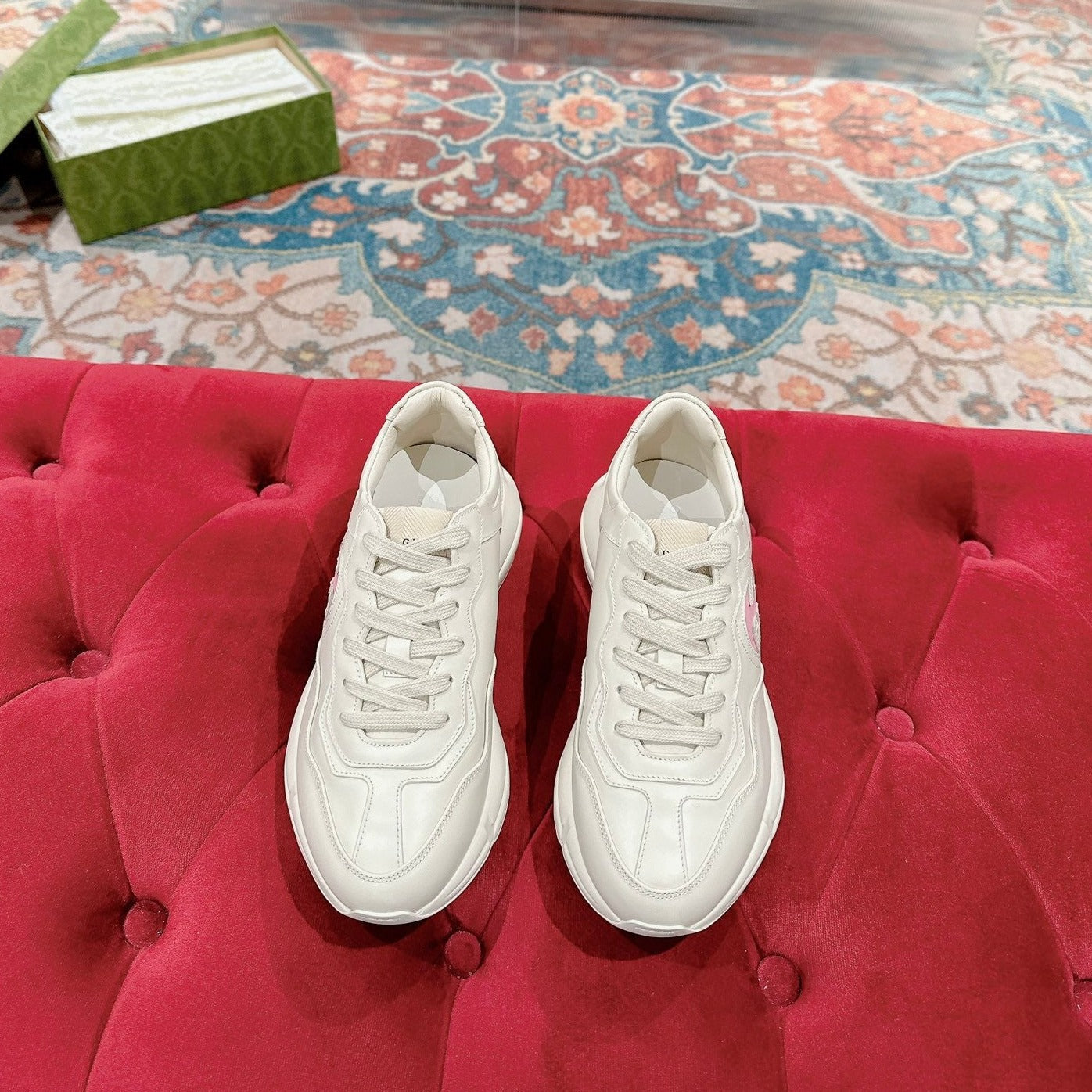 GUCCI RHYTON TRAINER WHITE CALFSKIN WITH PINK LOGO
