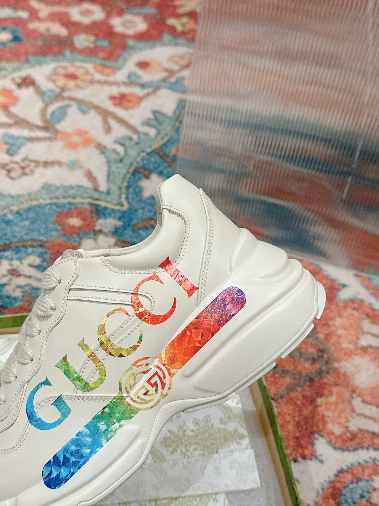 GUCCI RHYTON TRAINER WHITE CALFSKIN WITH MULTI PATTERNS