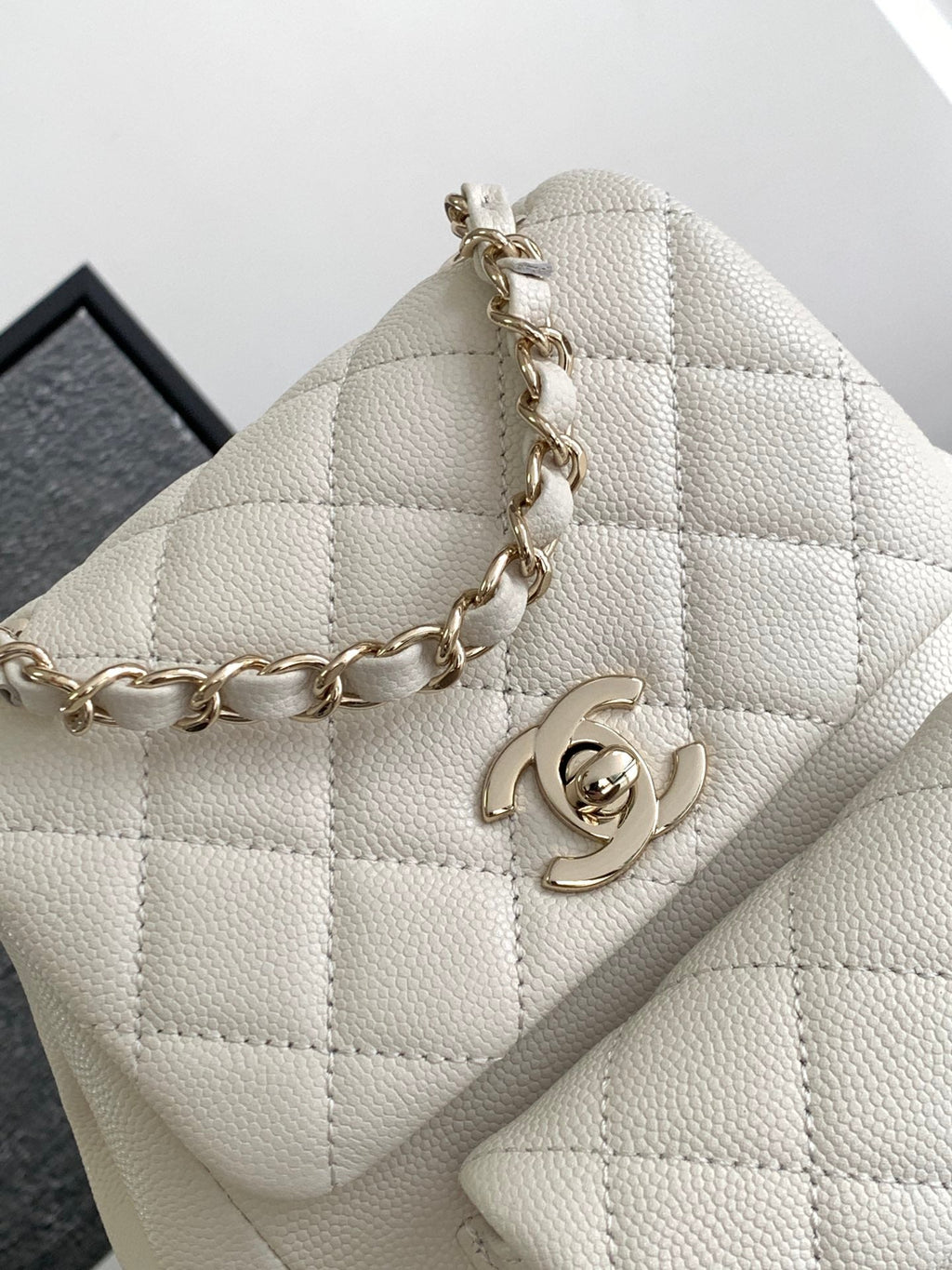CHANEL DUMA BACKPACK 21 IN WHITE CALFSKIN