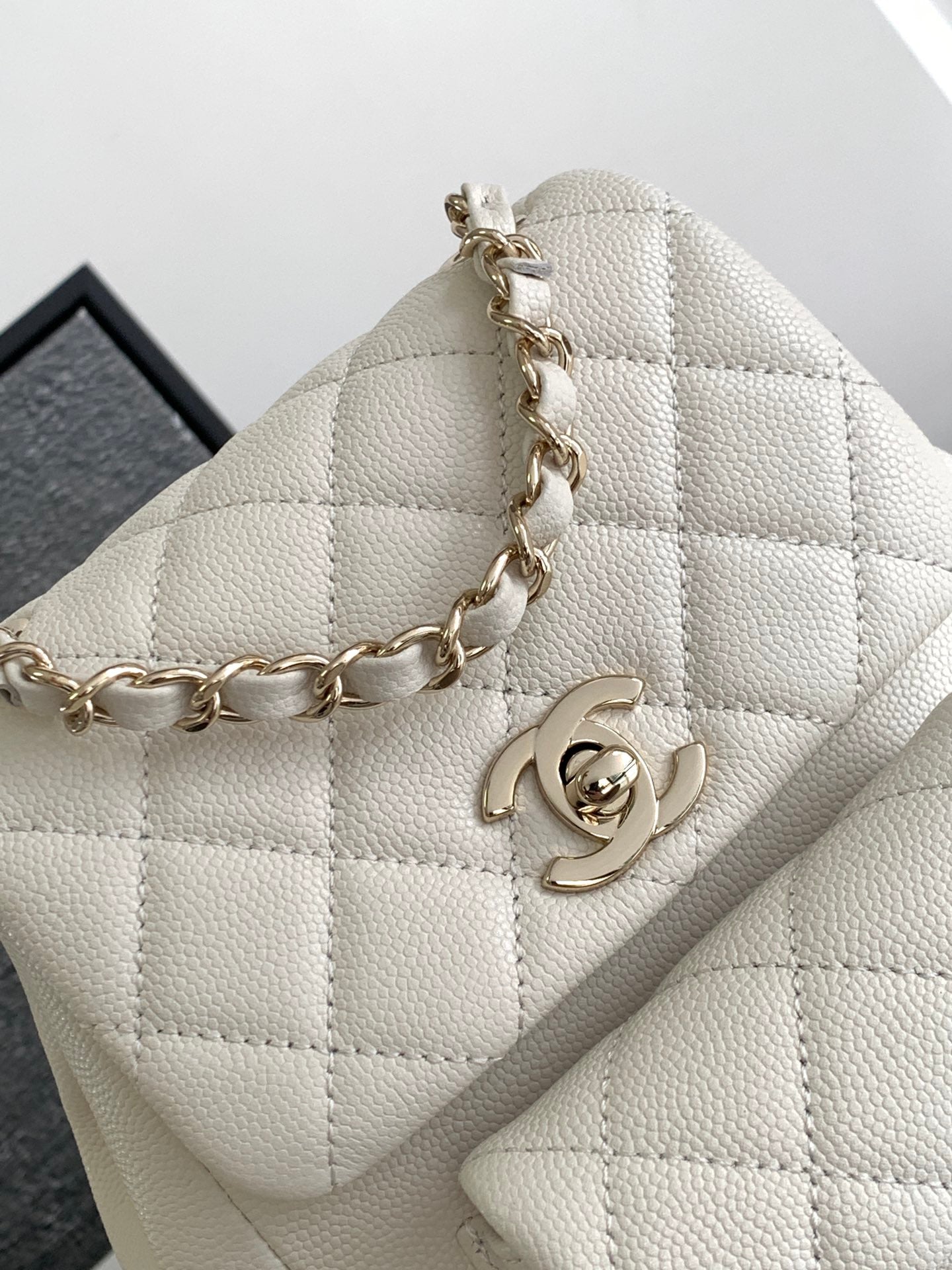 CHANEL DUMA BACKPACK 21 IN WHITE CALFSKIN