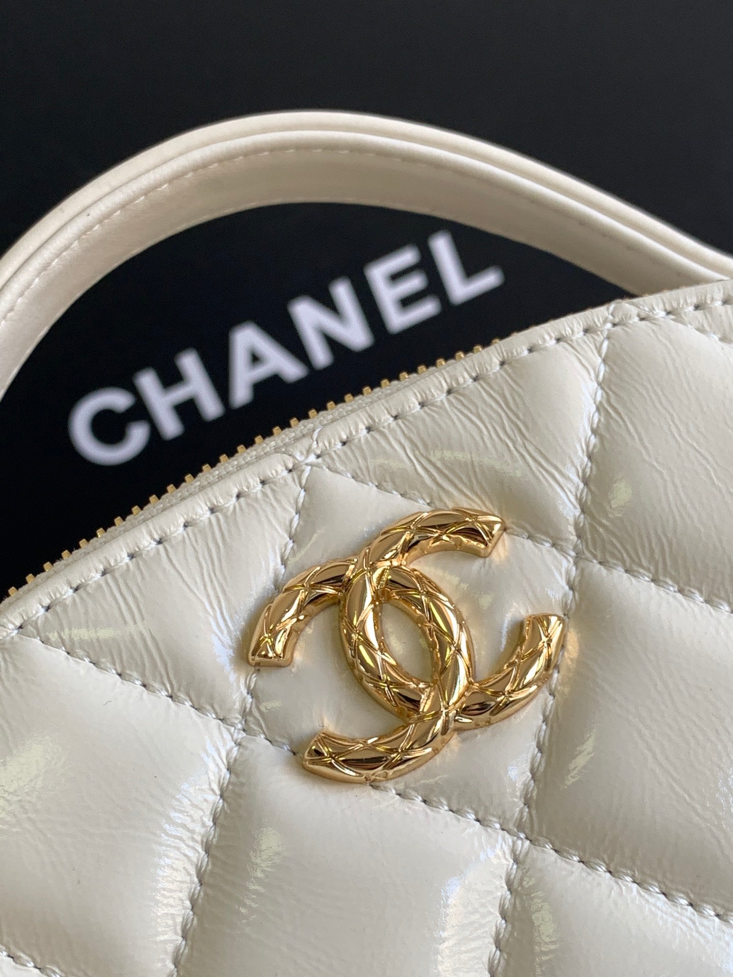 CHANEL CLASSIC MINI 20 CLUTCH WITH STRAP IN GLOSSY WHITE CALFSKIN