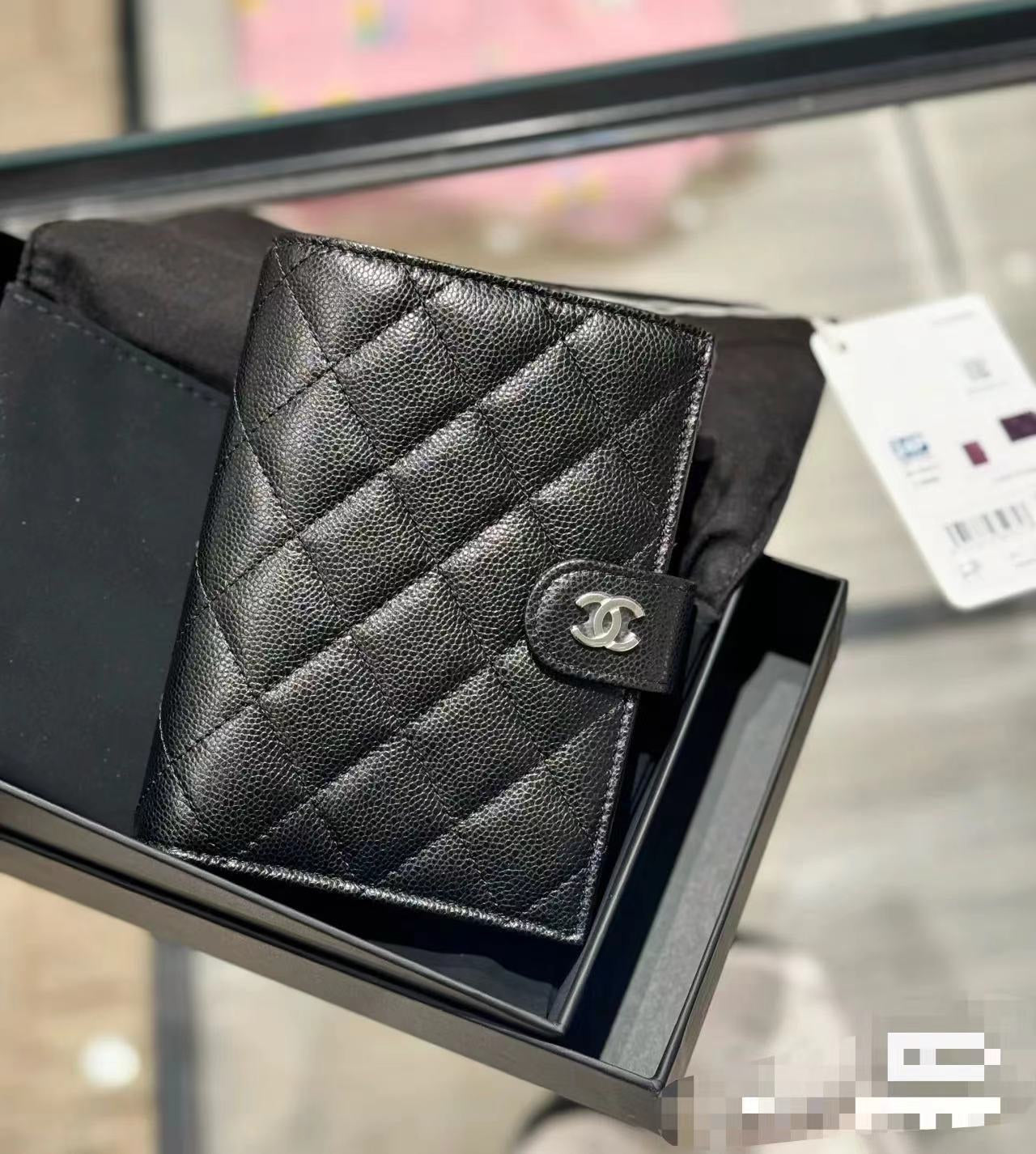 CHANEL BIFOLD WALLET CAVIAR 14 BLACK GRAINED CALFSKIN