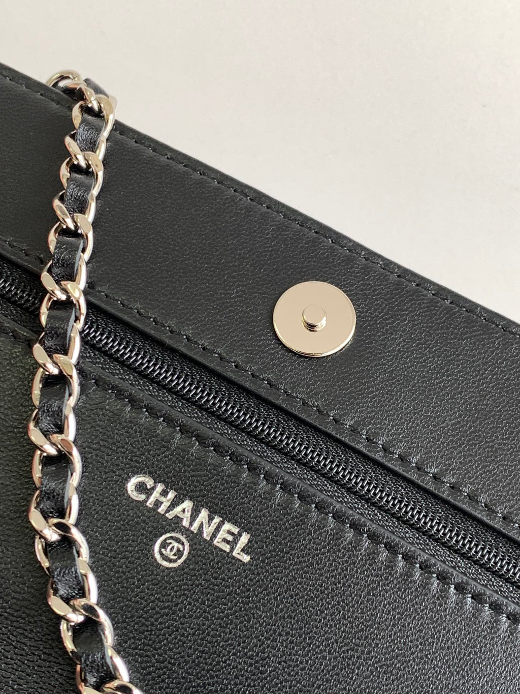 CHANEL WOC 19 BAG IN BLACK CALFSKIN WITH SILVER LOGO