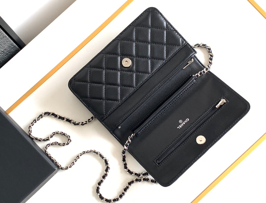CHANEL WOC 19 BAG IN BLACK CALFSKIN WITH SILVER LOGO