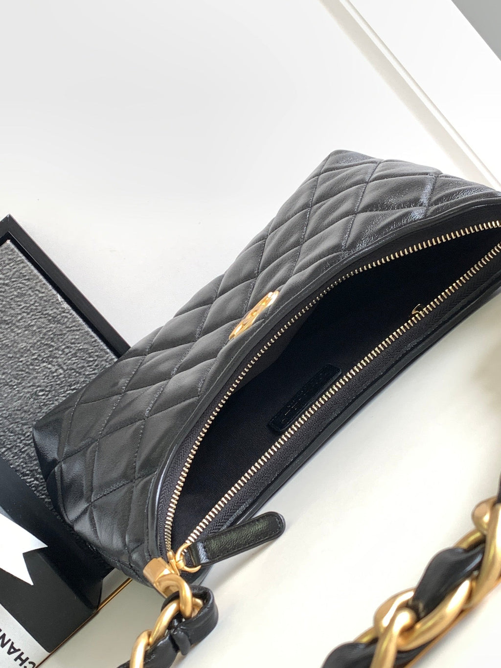CHANEL 25S HOBO BAG 26 CM IN BLACK LAMBSKIN WITH GOLD HARDWARE